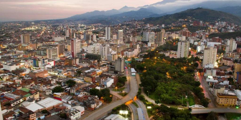 Temblor De Magnitud 5,6 Sacude El Centro Y Sur De Colombia, Sin Causar ...