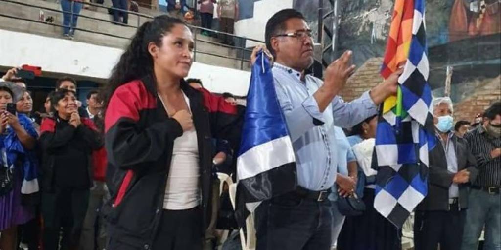 El alcalde Limberth Andia y la conceja Betzaida Zurita juraron al Movimiento Al Socialismo