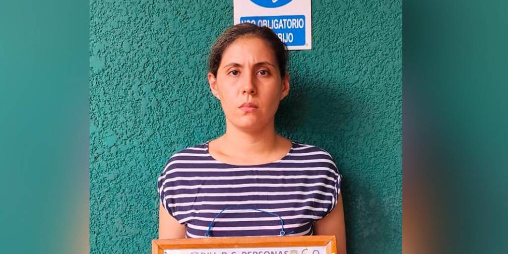 Paola Alejandra López, detenida en la Felcc