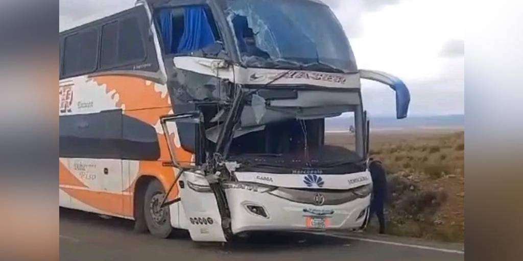 Accidente de tránsito en la carretera entre Oruro y La Paz