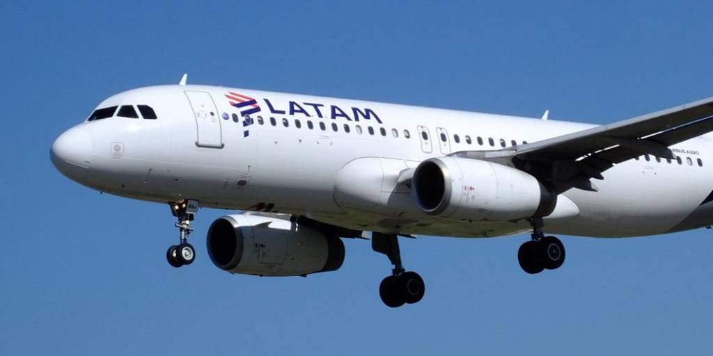 El vuelo de Latam aterrizó de emergencia en Panamá