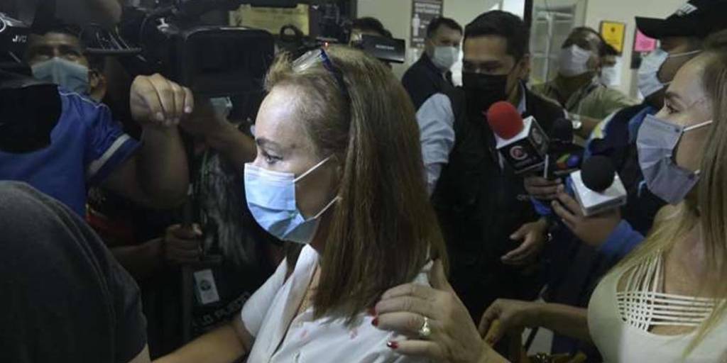 Sandra Velarde, en su ingreso al Palacio de Justicia