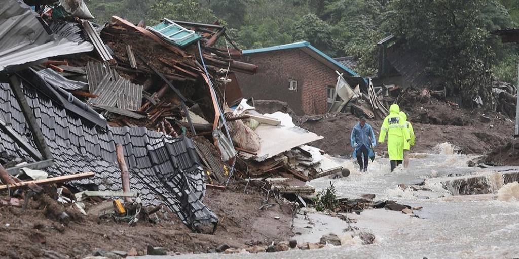 Fuertes lluvias y deslizamientos en Corea del Sur