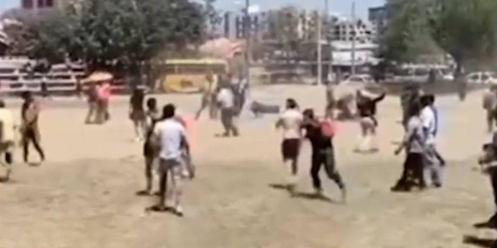Pelea entre estudiantes en Cochabamba