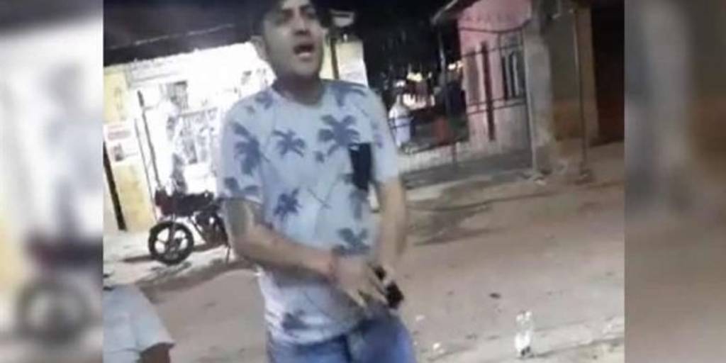 Falso Policía Amedrentó A Un Vecino Se Emitió Una Orden De Aprehensión