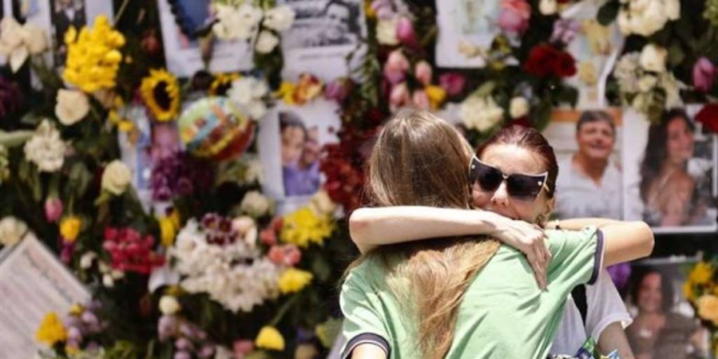 Familiares lloran la pérdida de sus seres queridos - Foto: AFP
