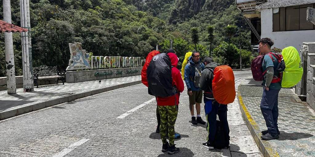 Turistas evacuados ante protestas peruana