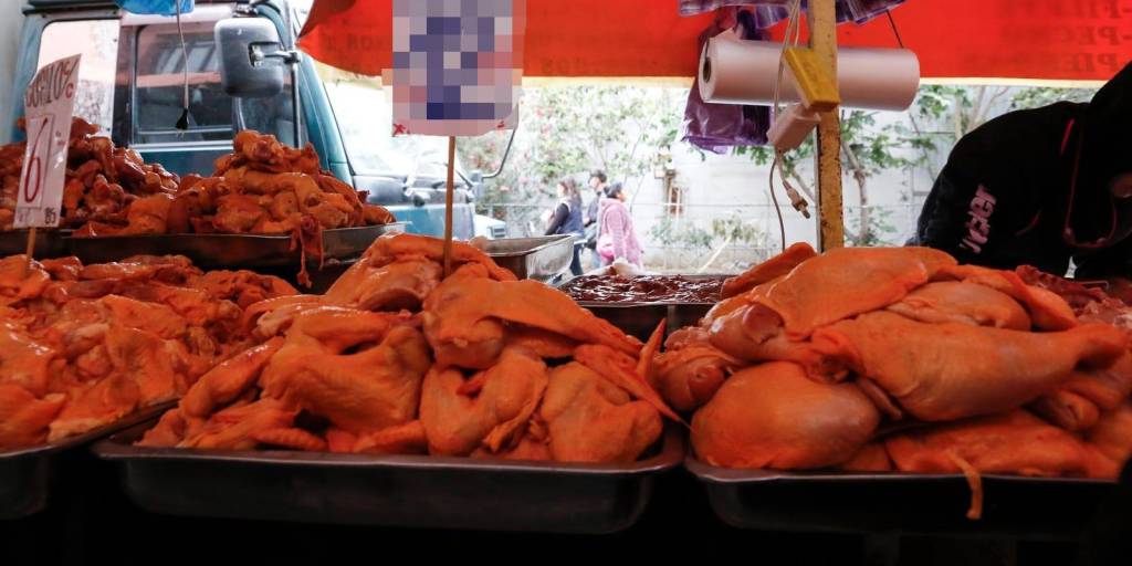 En el occidente denuncian que aumentó el precio del pollo