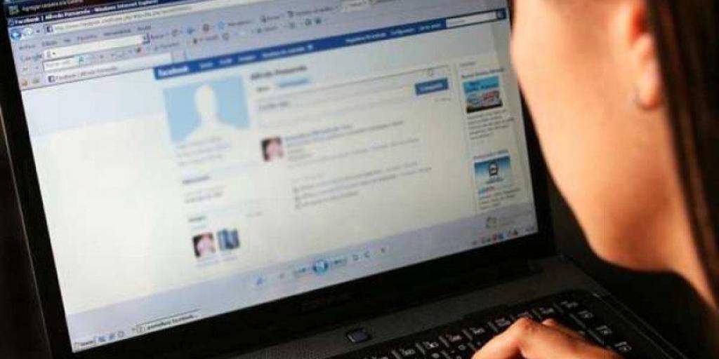 Los sujetos acusados de proxenetismo usaban la plataforma Facebook para captar a sus víctimas