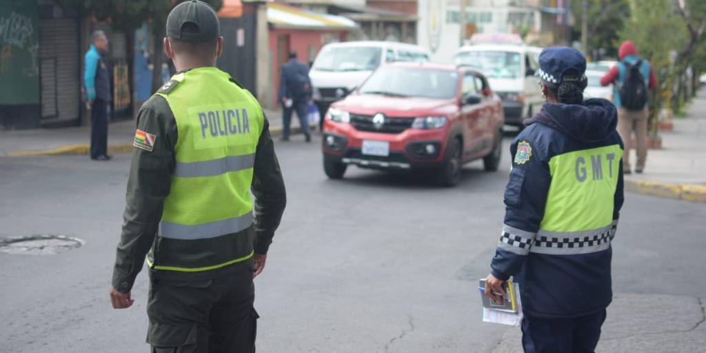 La Policía y Guardia Municipal realizan controles en La Paz