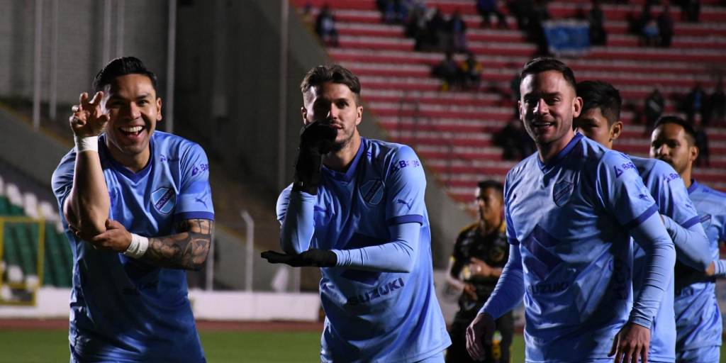 El fútbol boliviano volverá luego de un mes