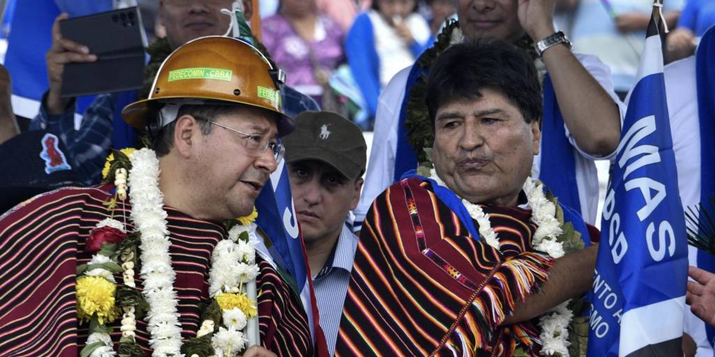 Luis Arce y Evo Morales en un acto del MAS en marzo pasado