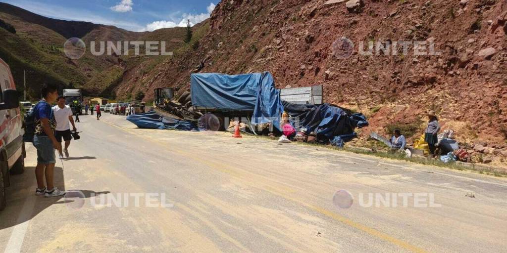 El accidente se produjo este domingo en la ruta Cochamba-Oruro.