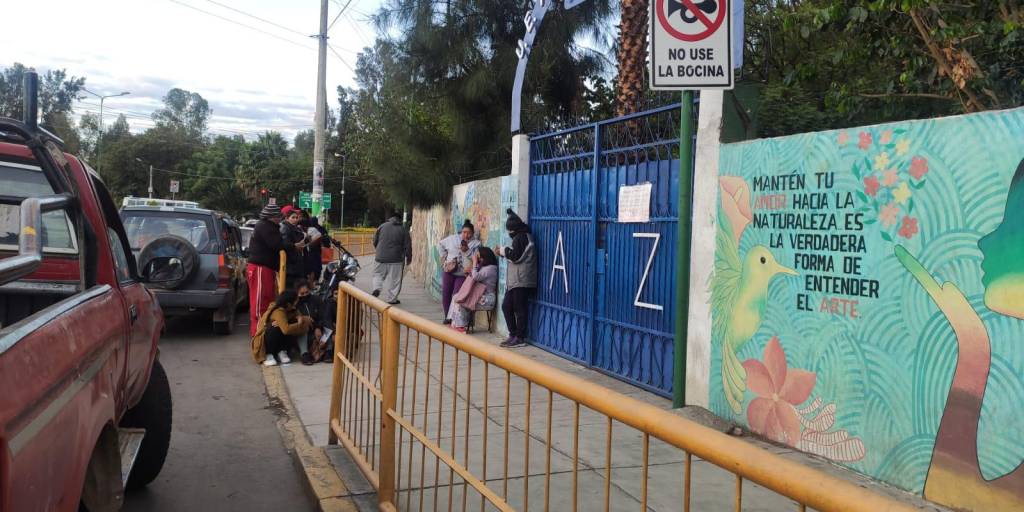 Unidad Educativa Adela Zamudio de Cochabamba