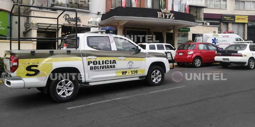 El diplomático se encontraba en un hotel de la Sede de Gobierno