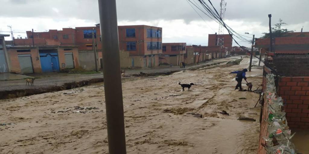 Inundaciones en la zona Mercurio de El Alto