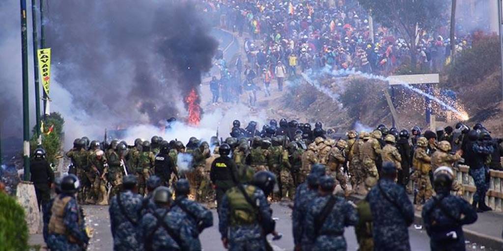Enfrentamientos entre policías y sectores sociales en Sacaba, Cochabamba