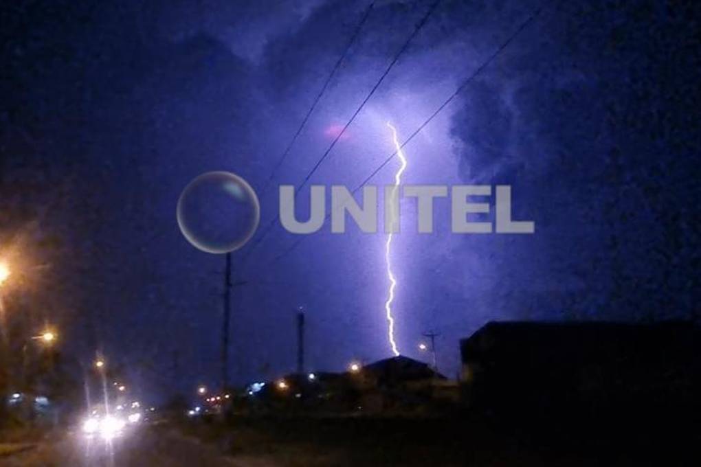 La tormenta eléctrica se pudo ver en distintas zonas de la ciudad