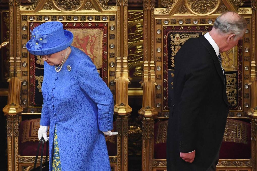 La fallecida reina Isabel y su sucesor en una foto de archivo