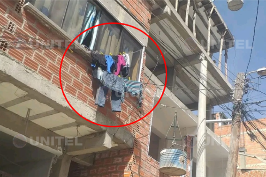 ¡Peligro! En Bolivia también están colgando su ropa en cables de servicio eléctrico