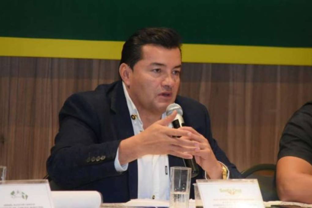 Santa Cruz: Jhonny Fernández pidió a sus secretarios poner sus cargos a disposición