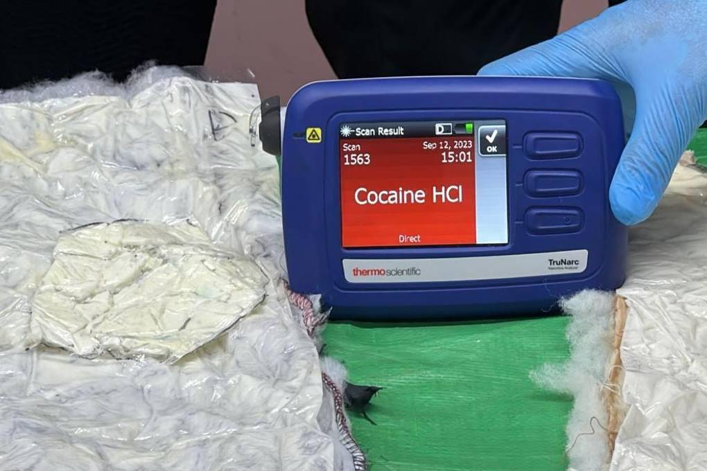 Prueba de campo dio positivo a cocaína. 