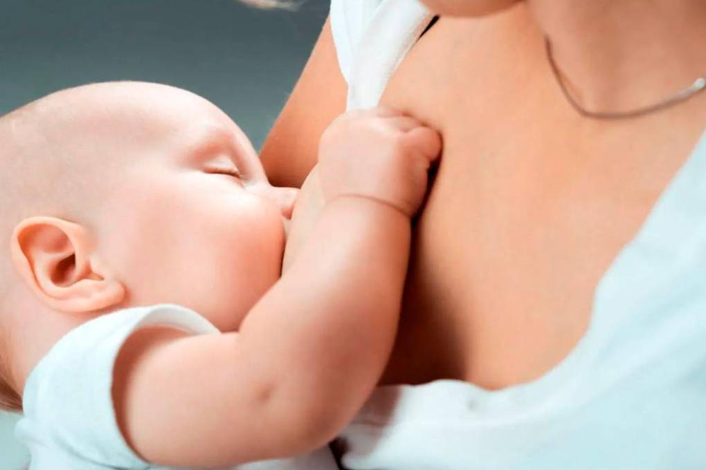 Atención mamás: ¿Cómo prevenir el dolor de pezones durante la lactancia materna?