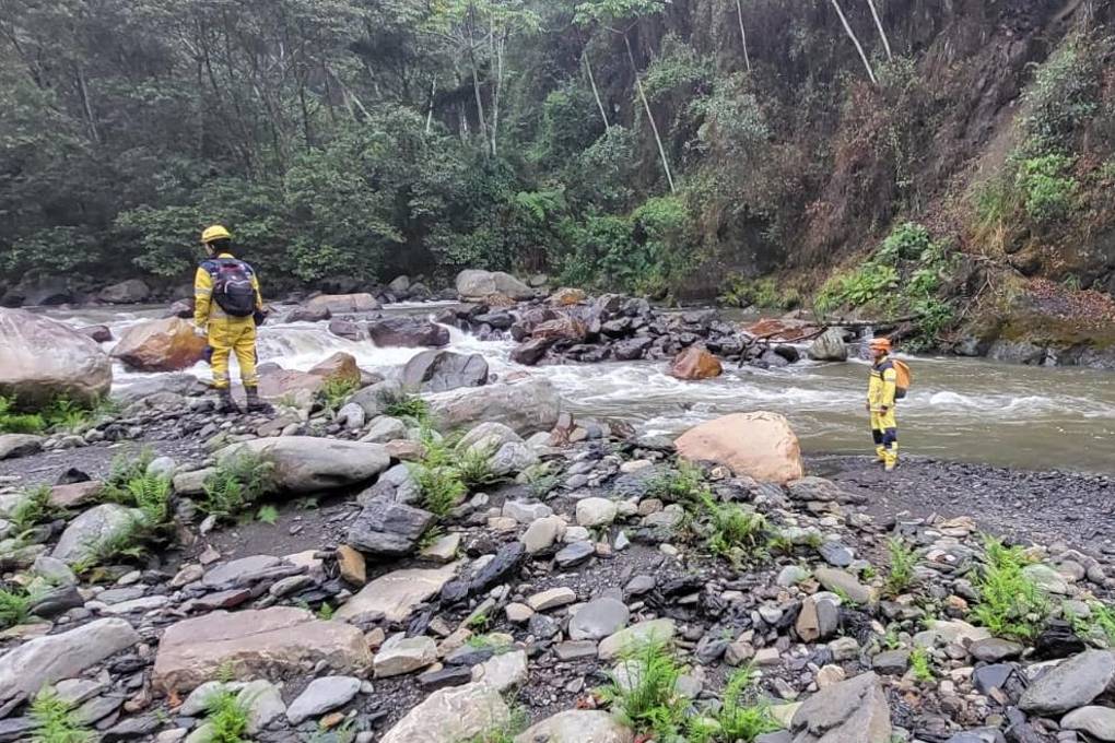 Rescatistas llegaron a Tablas Monte, en Colomi.
