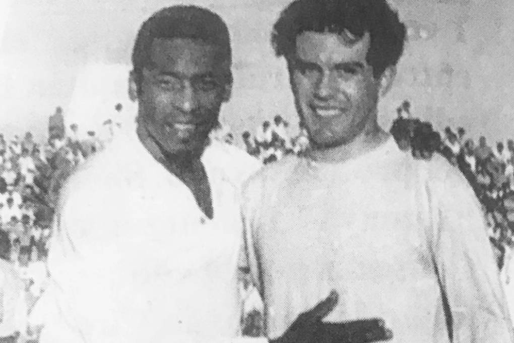 Pelé y el arquero orientista Ladislao Jiménez