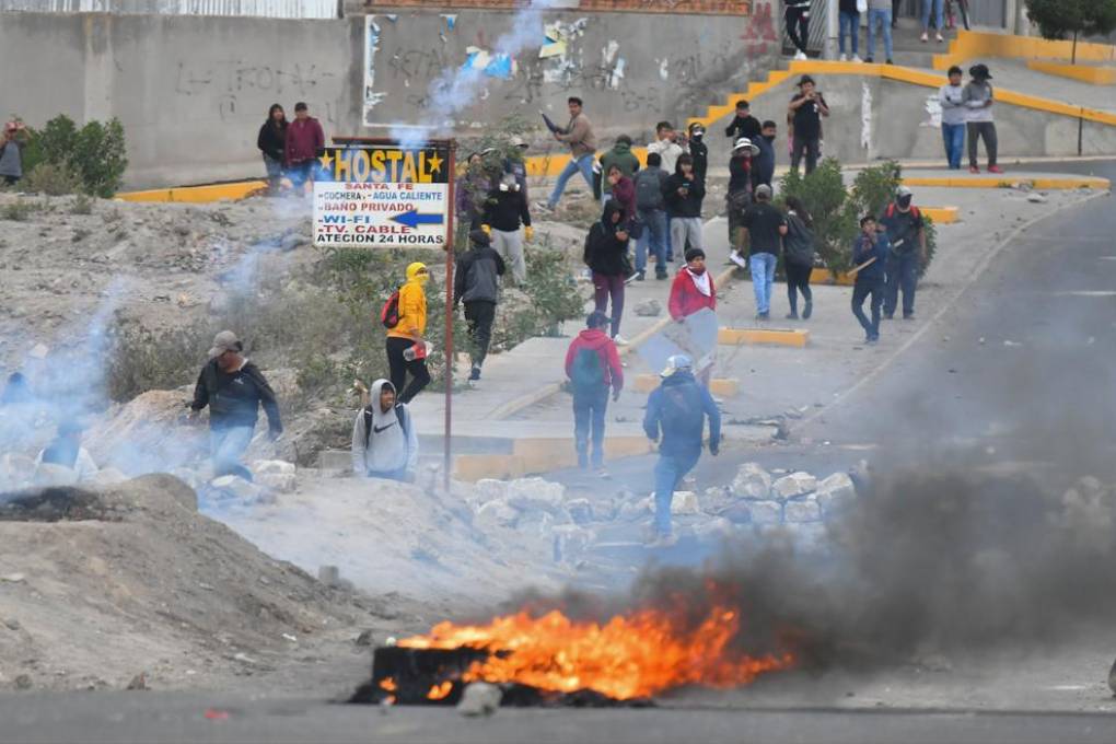 Enfrentamientos en varias regiones de Perú