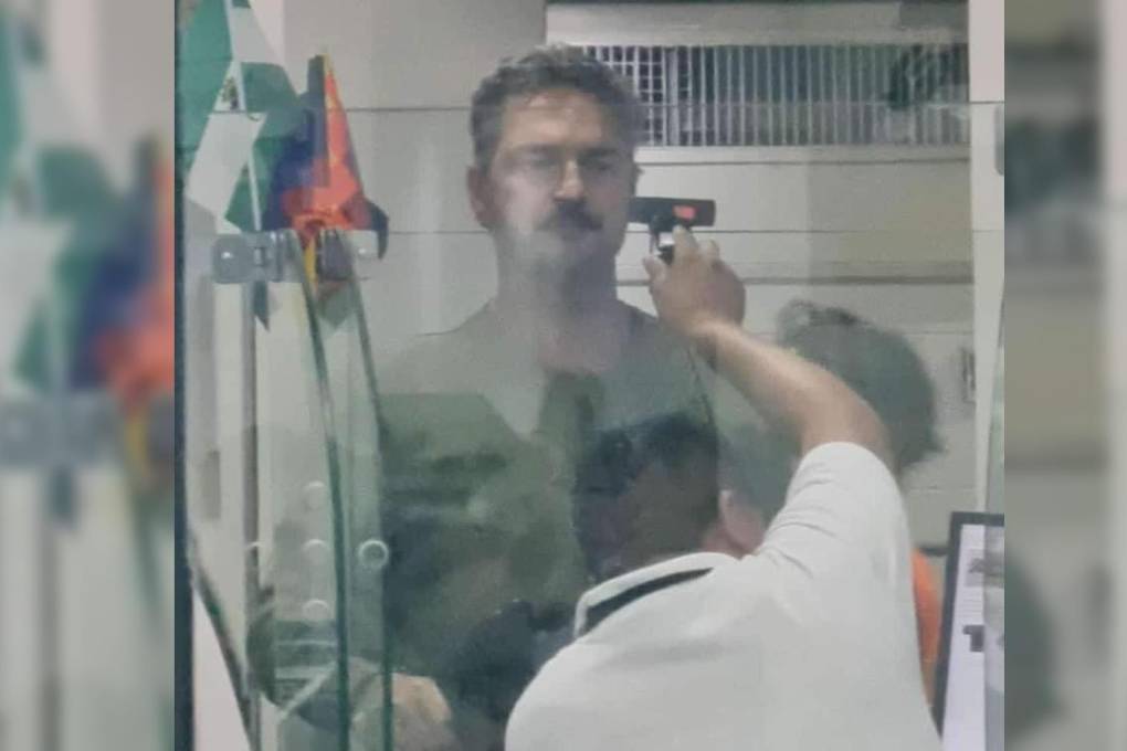 El antautor guatemalteco Ricardo Arjona.