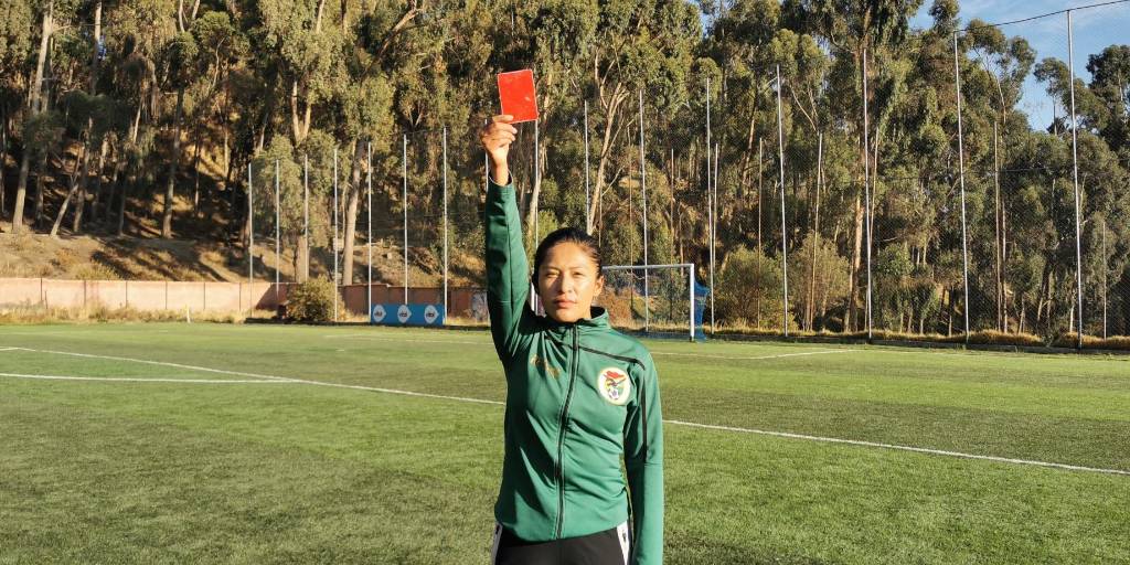 Lidia ya está afiliada a la Asociación Boliviana de Árbitros