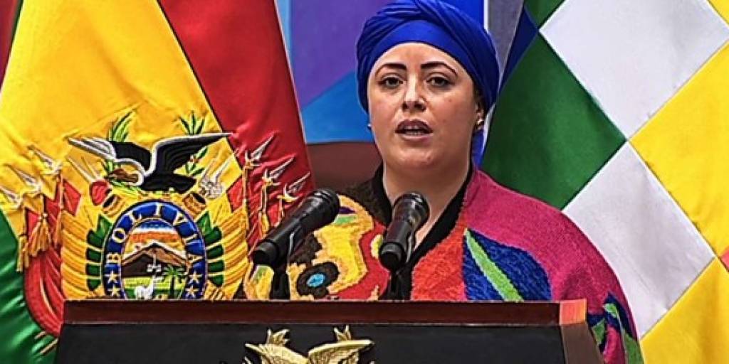 La nueva ministra de la Presidencia habla de respetar las diferencias,  reconciliación y evitar la violencia