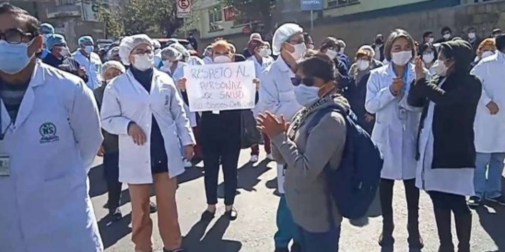 Protesta del personal de salud este miércoles. Foto: Colegio Médico
