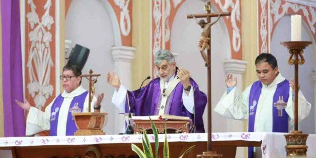 La Iglesia pidió a la población cumplir con su voto en un acto de ...