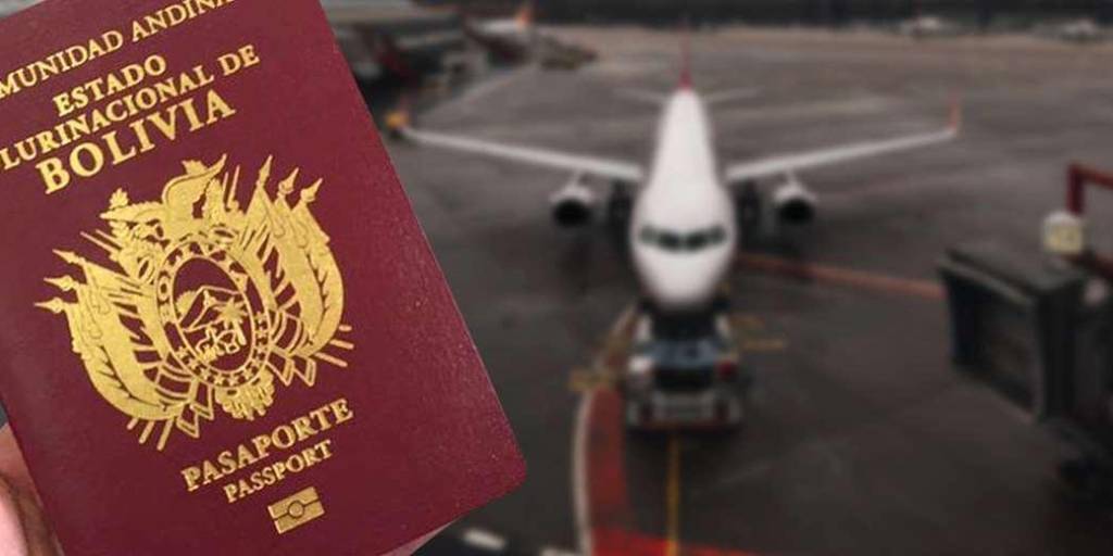 El pasaporte boliviano se tramita ante Migración