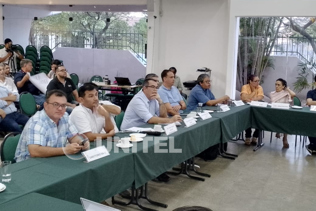 En el encuentro participan autoridades de la Gobernación, entre ellas el vicegobernador