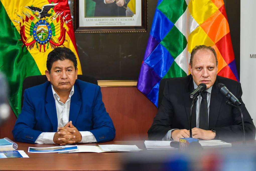 Ministro Édgar Montaño y viceministro Benjamín Blanco