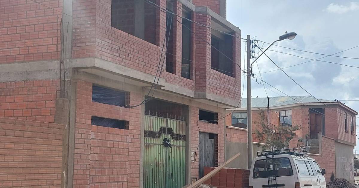 Albañil muere tras caer de un segundo piso de una construcción en El Alto