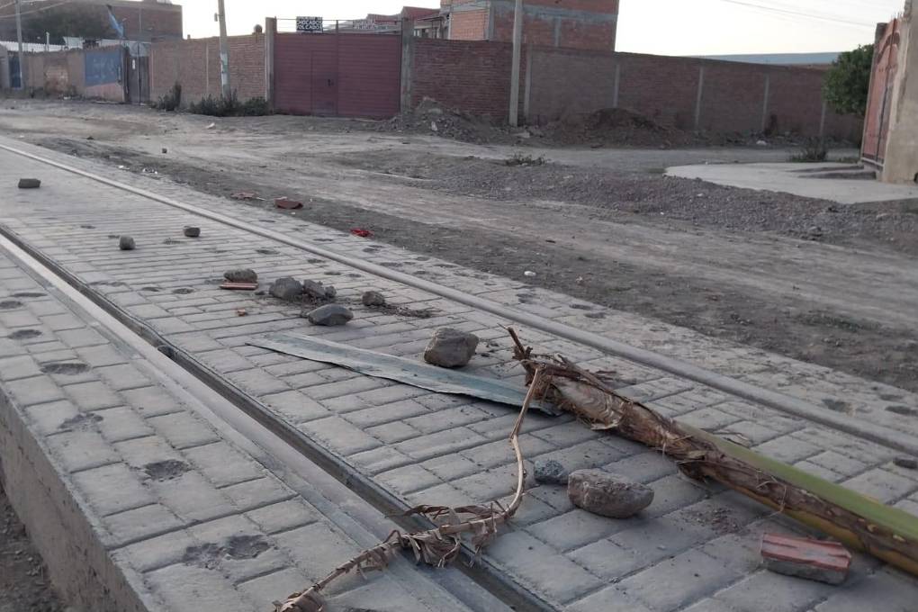 La vía está obstaculizada