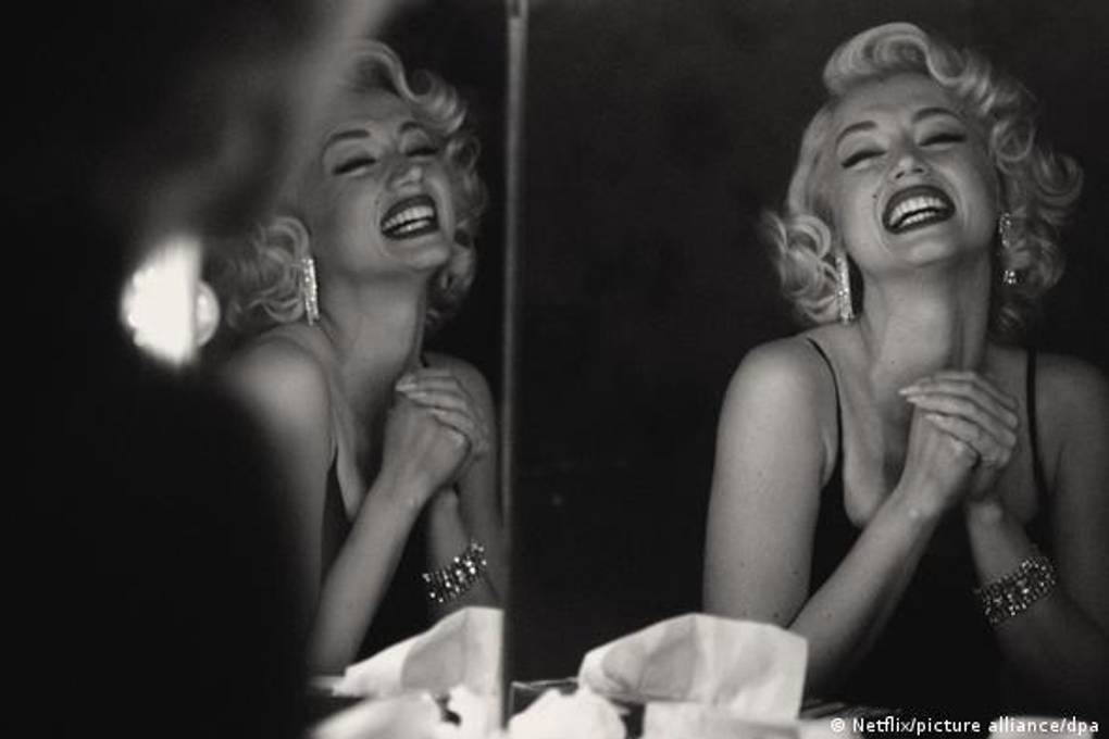 Ana de Armas caracterizadad como Marilyn