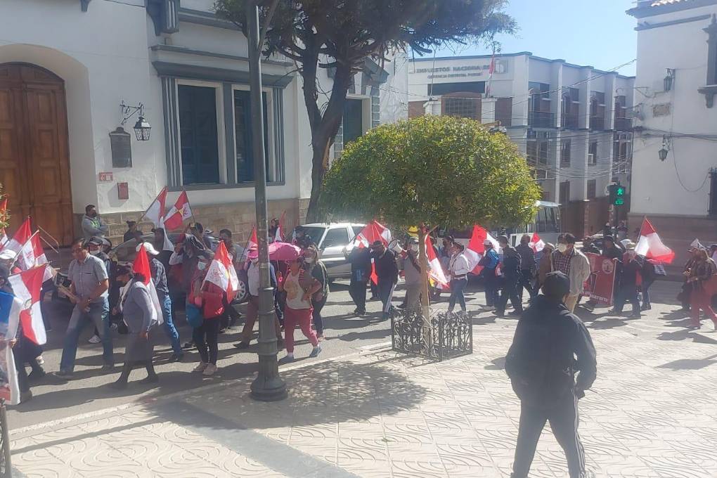 La marcha llega a la plaza de Noviembre. 