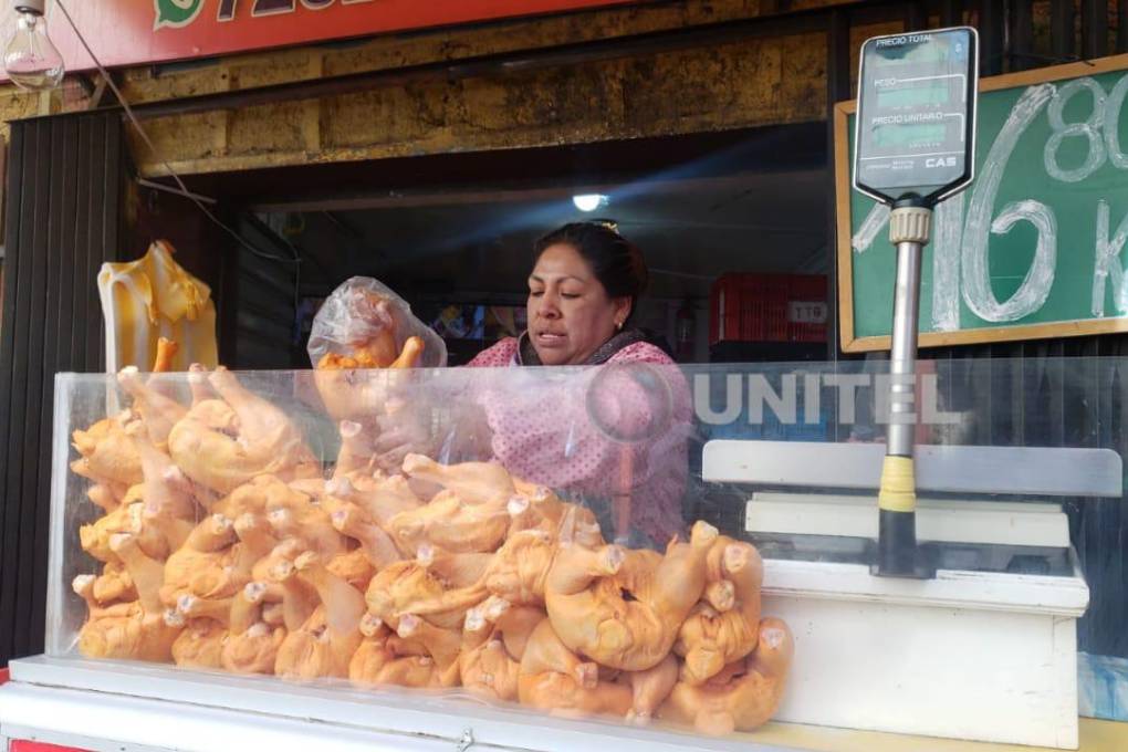 Un punto de venta de carne de pollo. 