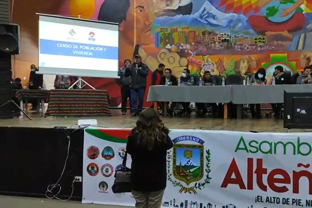 Este jueves por la mañana técnicos del INE se reunieron con organizaciones sociales de El Alto