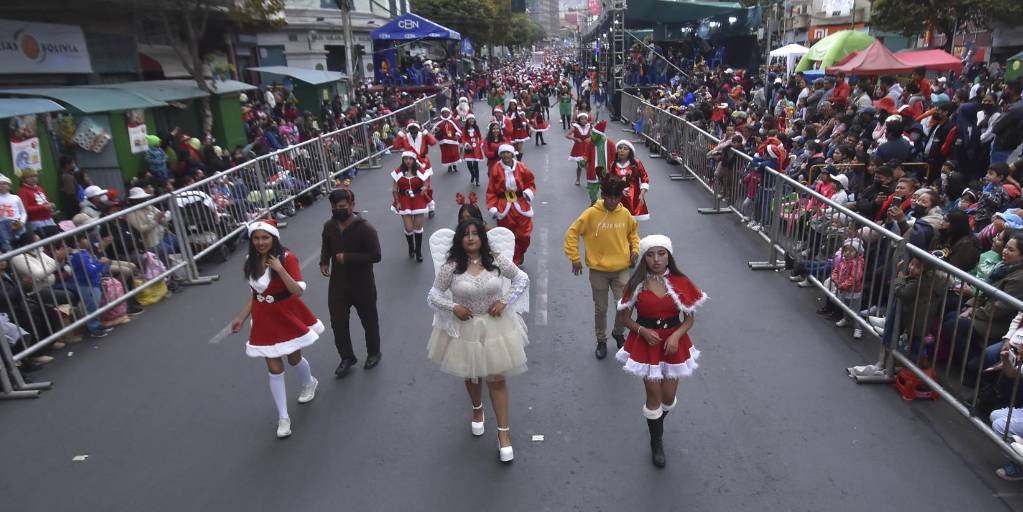 El Desfile Navideño Vuelve A La Paz Con Un Mensaje De Paz Luego De Tres