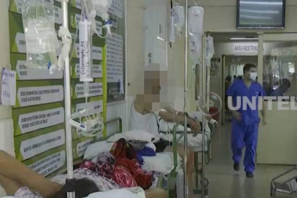 Así lucía el pasillo de emergencias del Japonés en Santa Cruz