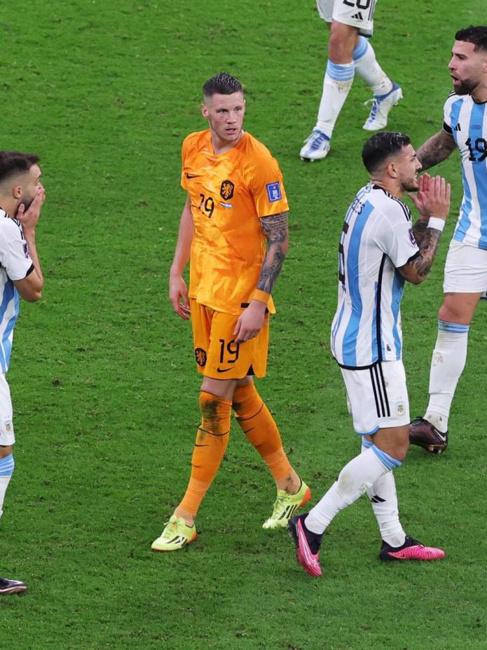 Lahoz, el árbitro español criticado por su desempeño en el partido entre Países Bajos y Argentina