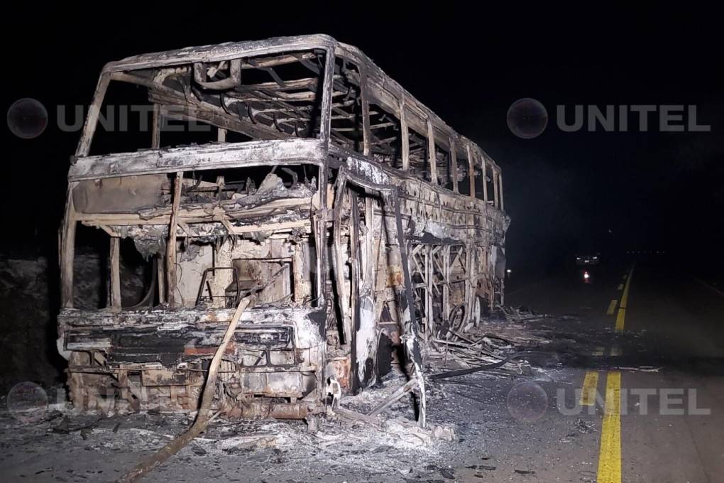 El bus se quemó en su totalidad