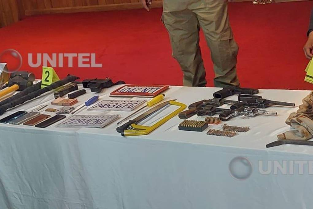 Una parte de los objetos incautados en los operativos para la captura de los atracadores.