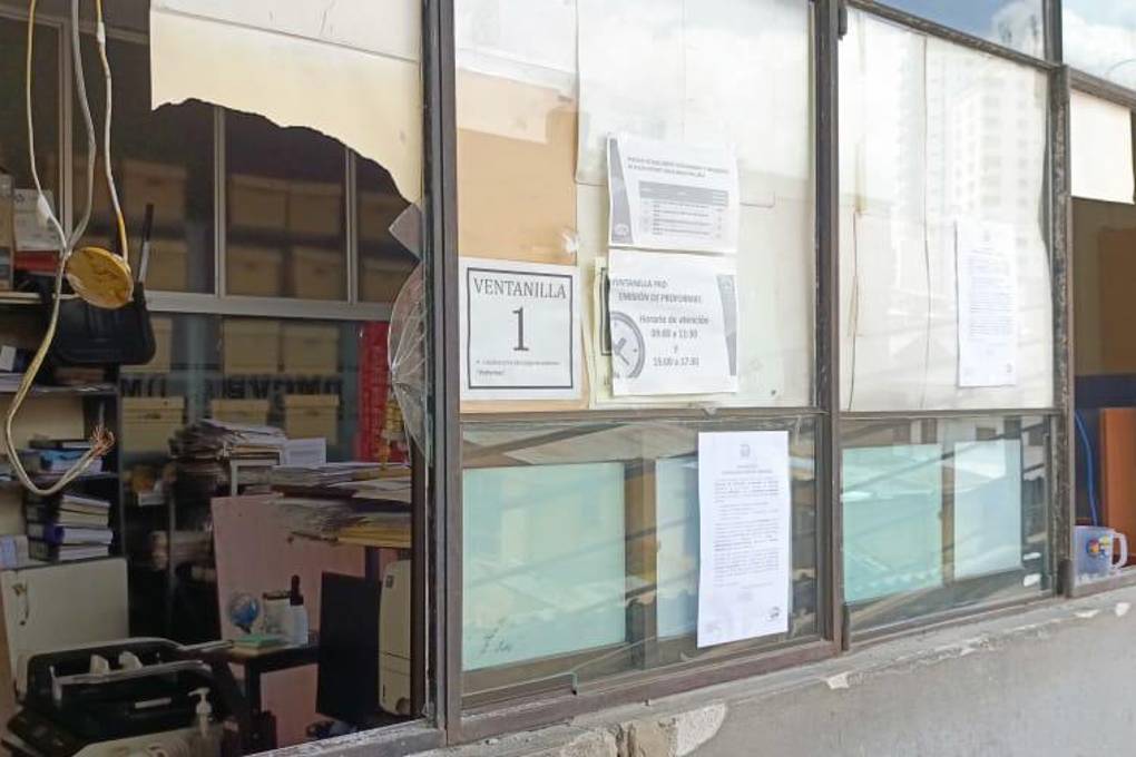 Los destrozos en la Dirección de Mercados.